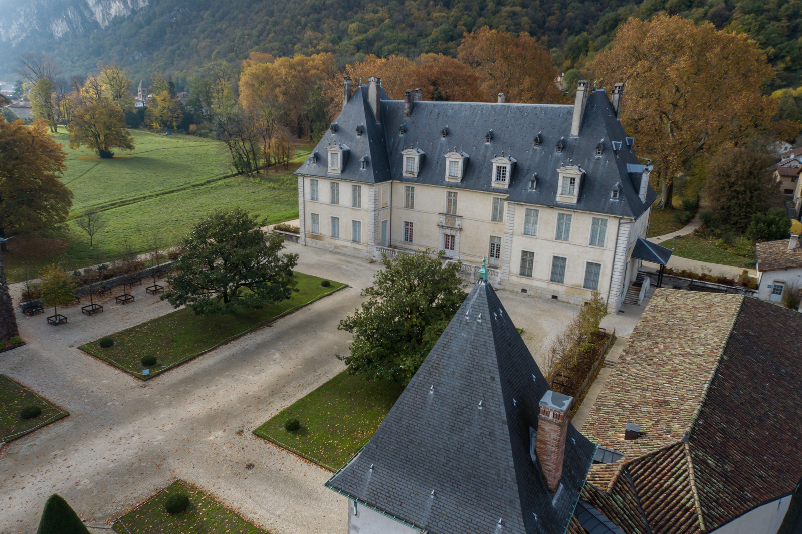 VISITE GUIDÉE DU CHÂTEAU VISITE GUIDÉE DU CHÂTEAU