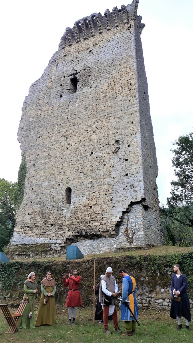 Fortifications et châteaux fort  à Saint Quentin sur Isère, Animation médiévale
