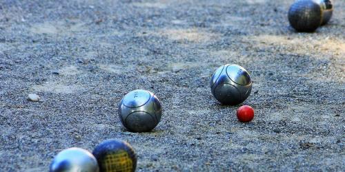 Concours de pétanque